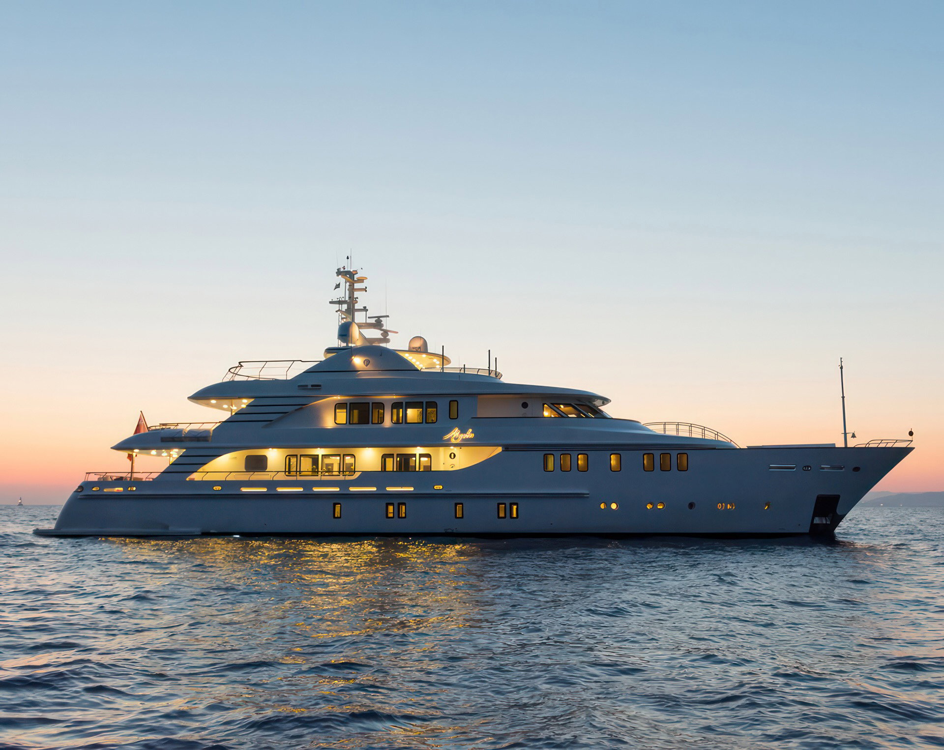 Driving Non-Brand Growth for a Luxury Yacht Brokerage